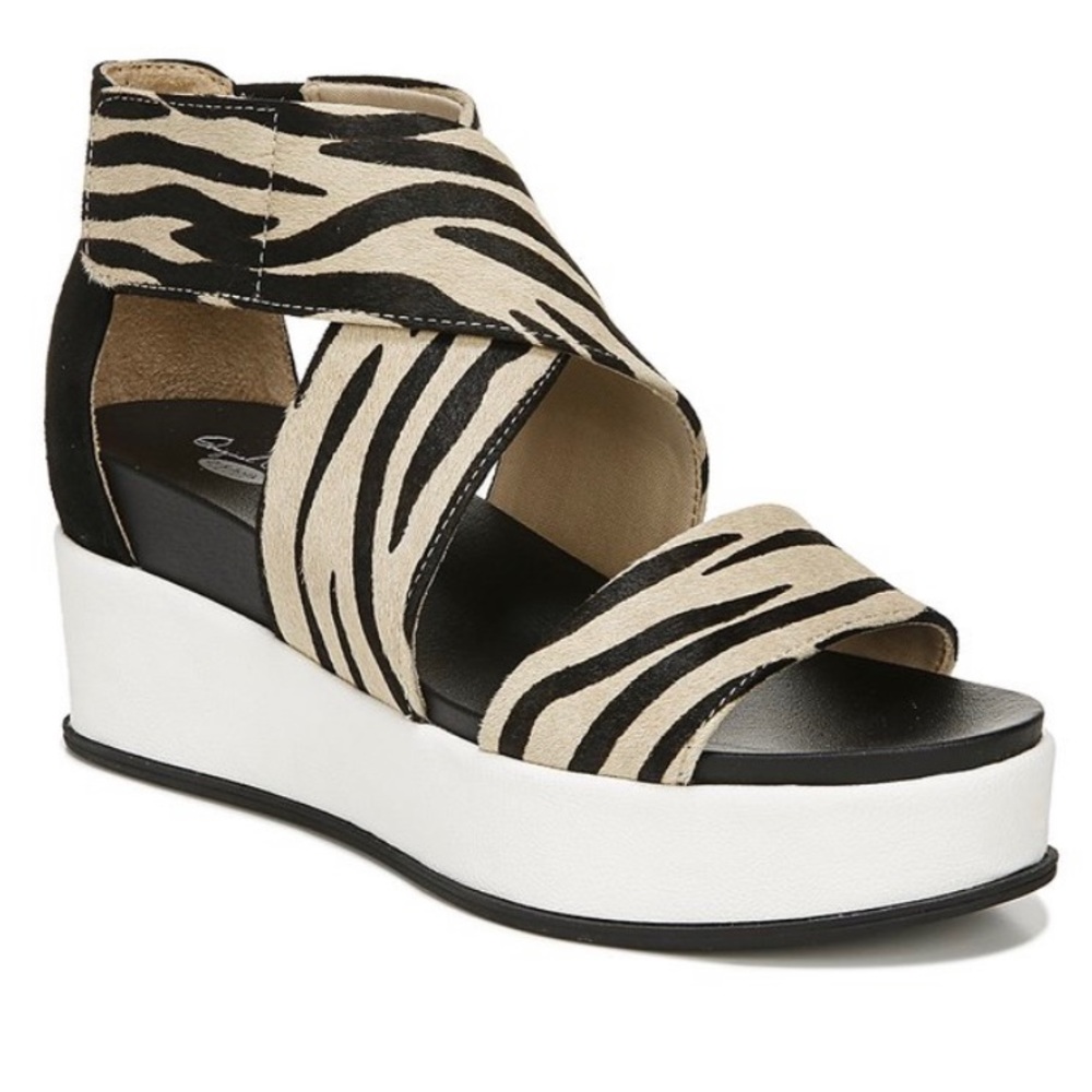 Dr. Scholl’s Buena Sandal